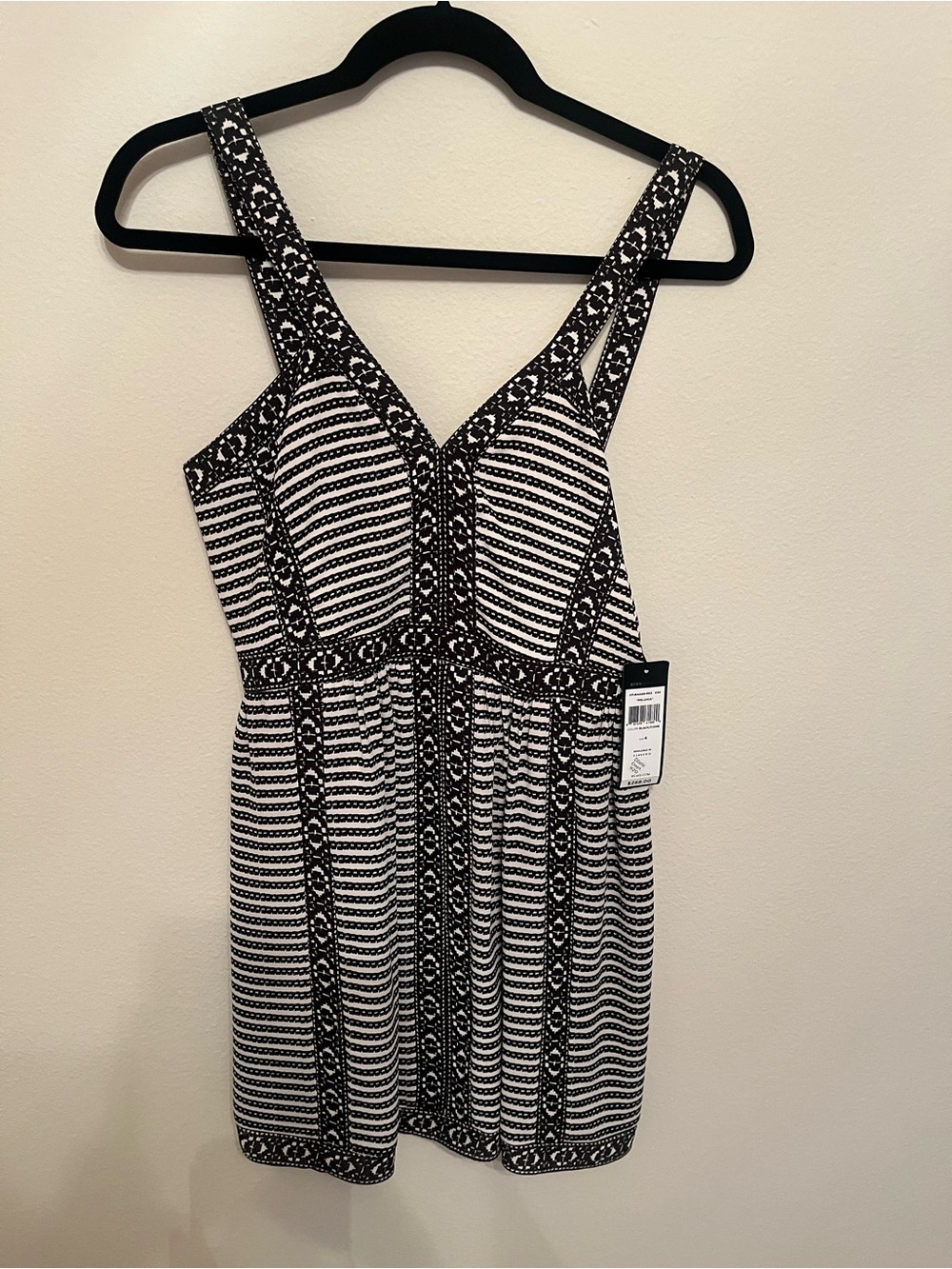 BCBGMaxAzria Black and White V-Neck Patterned Mini Dress NWT